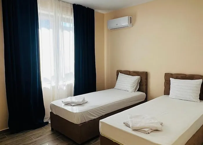 Cherry With 2 Bedrooms アパート