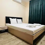 Cherry With 2 Bedrooms
