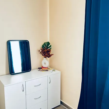 Cherry With 2 Bedrooms