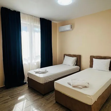 Cherry With 2 Bedrooms Apartament